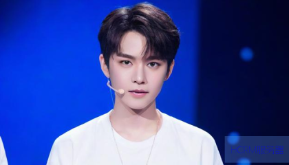 开直播怎么吸引人气,一块钱一千个双击网站