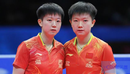 王楚钦孙颖莎夺冠瞬间,荣耀合照见证辉煌胜利!