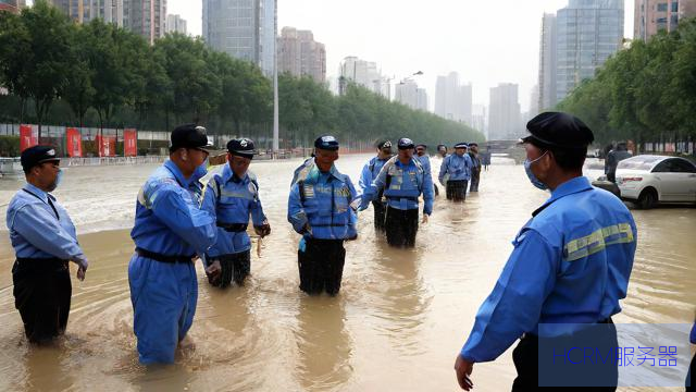 郑州多地积水市民险被冲走