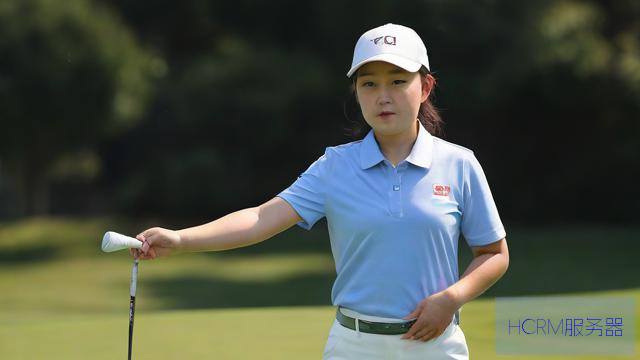 刘国梁15岁女儿夺得高尔夫职业赛首冠