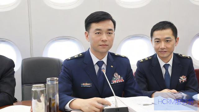 川航回应旅客想摆餐被拒刁难乘务组