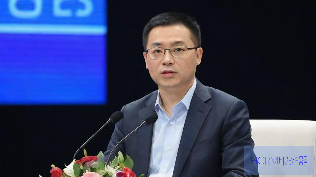 李想回应MEGA上市时被黑成“棺材车”