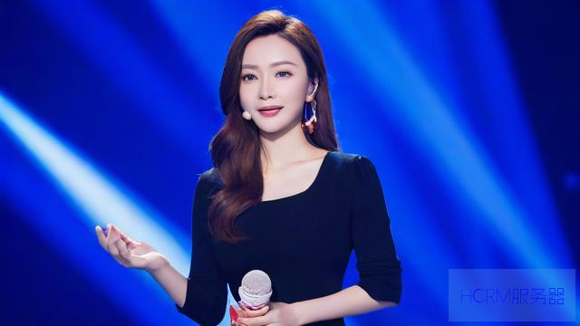 吴艳妮全黑装扮唱《热恋冰淇淋》