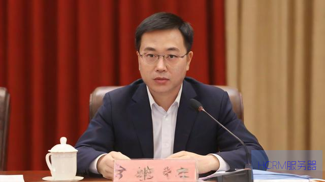 小米卢伟冰：金凡可以上桌了