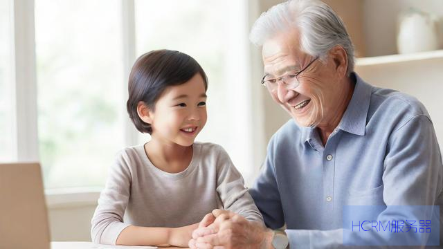 81岁大爷给认识3天女友儿子买房